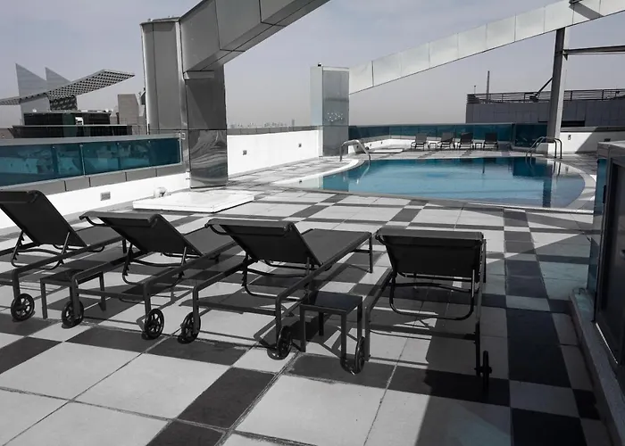 Excellent 2 Bedroom Beach Front